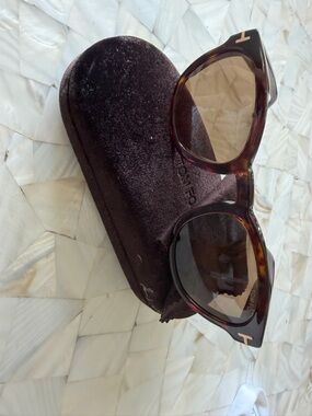 Tom Ford Tortoiseshell Sunglasses - Brown Lenses